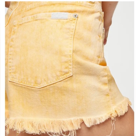 7 For All Mankind NWOT Women’s Monroe Cutoffs Shorts in Mineral Marigold - Picture 3 of 4